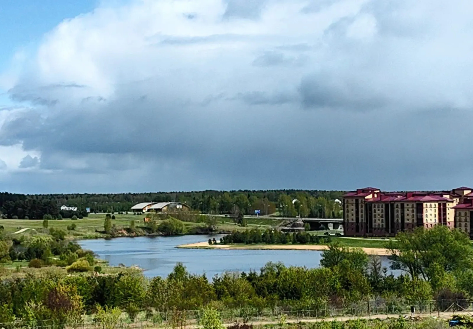 Квартира Современная видовая 1-комнатная квартира с кондиционером рядом с рекой