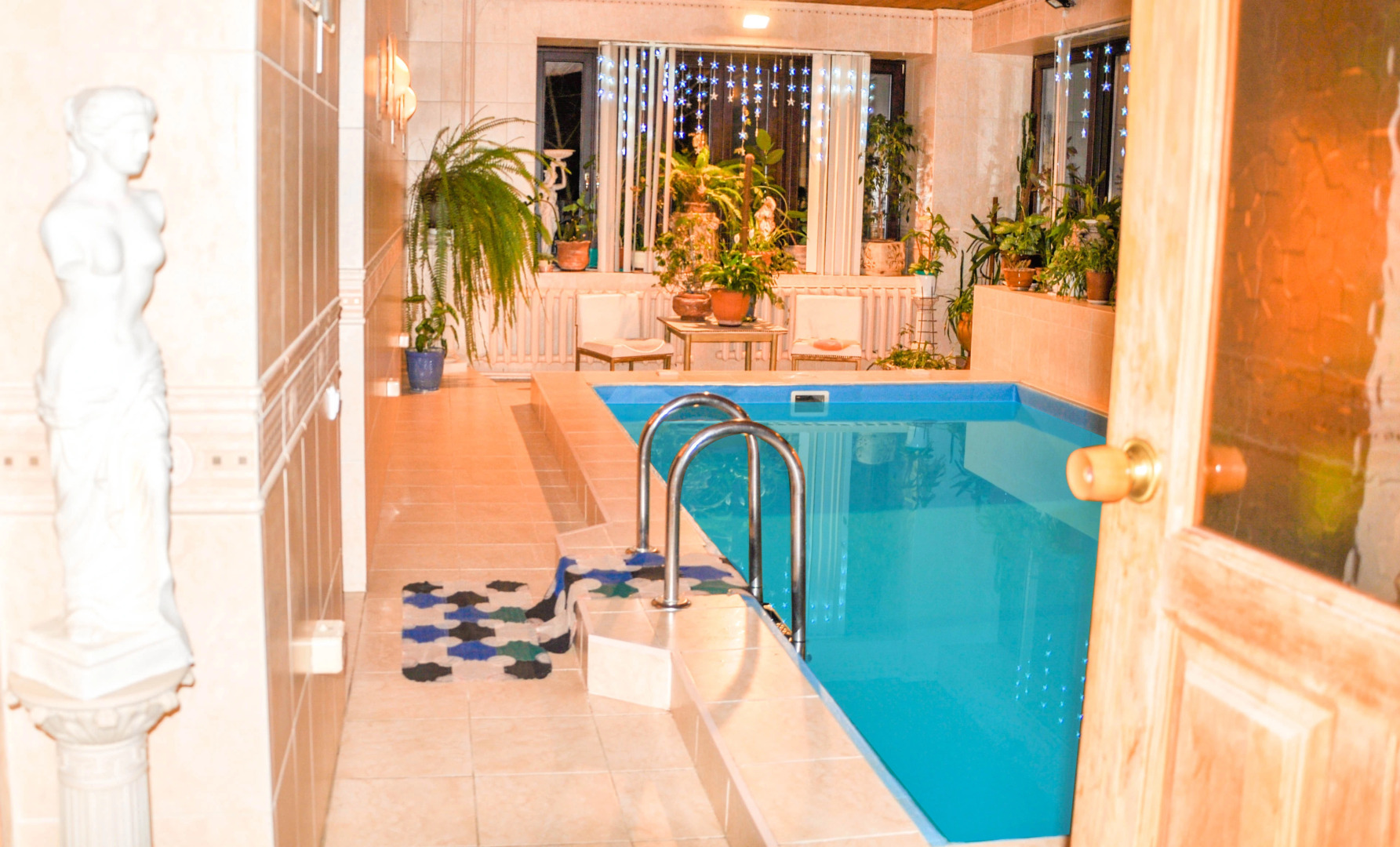 Дом Красивый дом на Волге