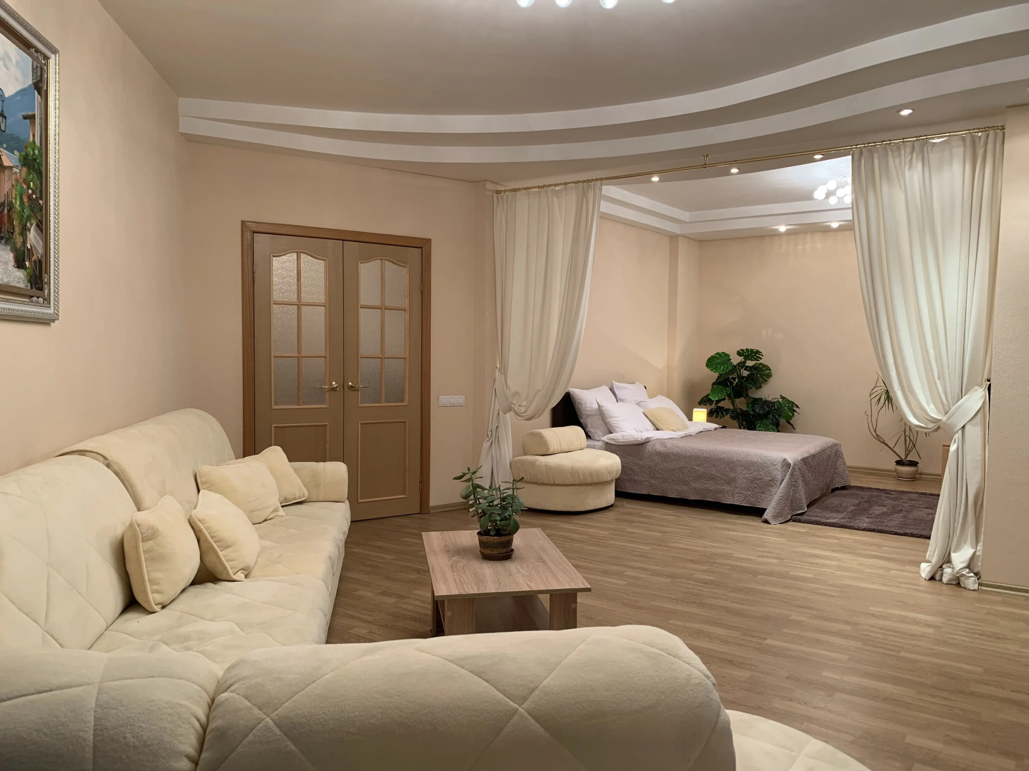 Апартаменты Генерала Лизюкова 61В