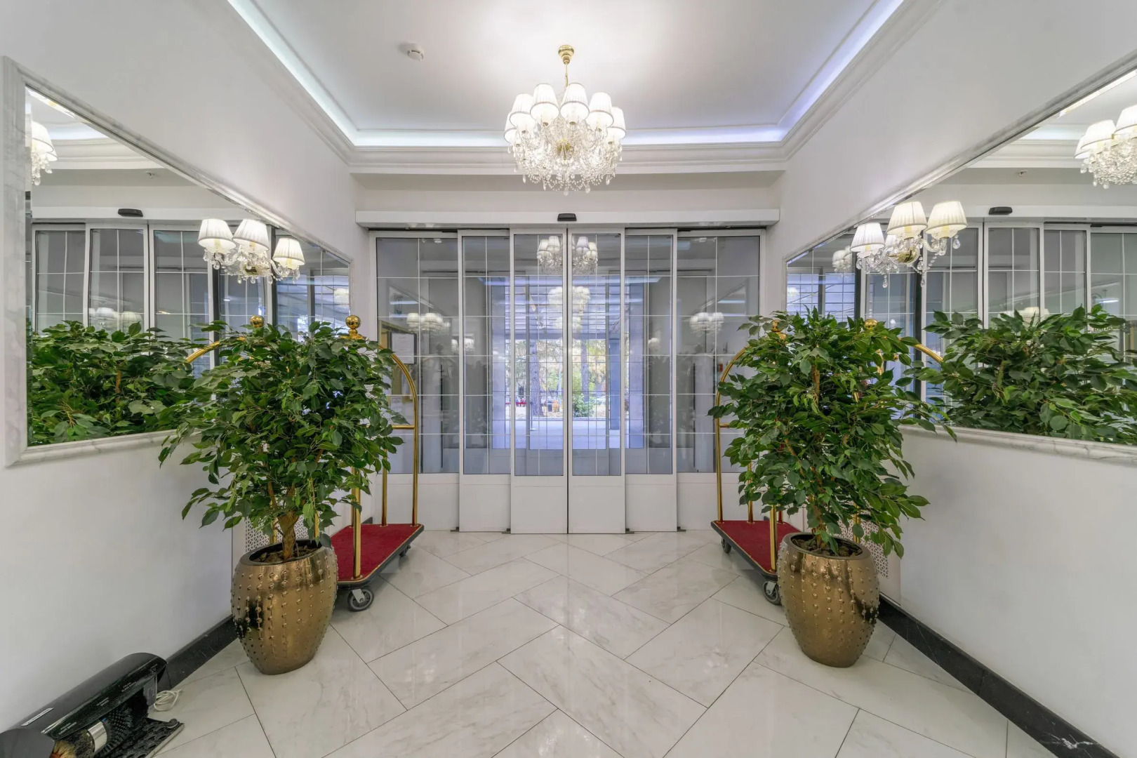 7 Avenue Hotel & SPA