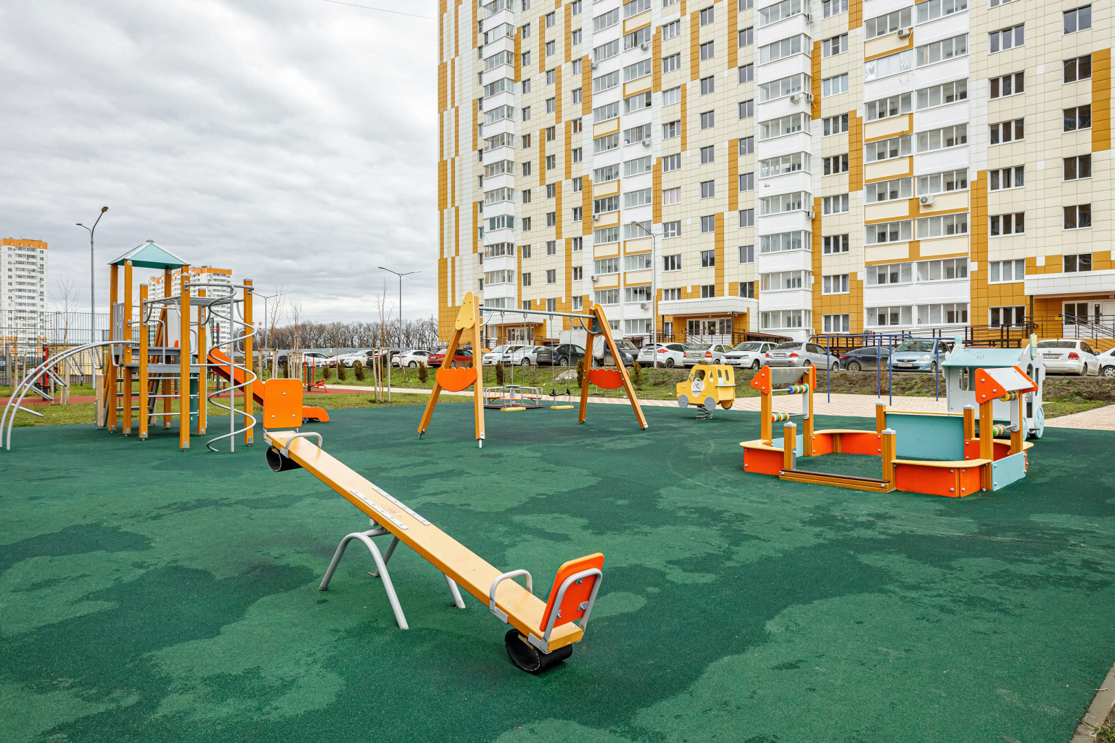 Апартаменты BE HAPPY Парк Галицкого