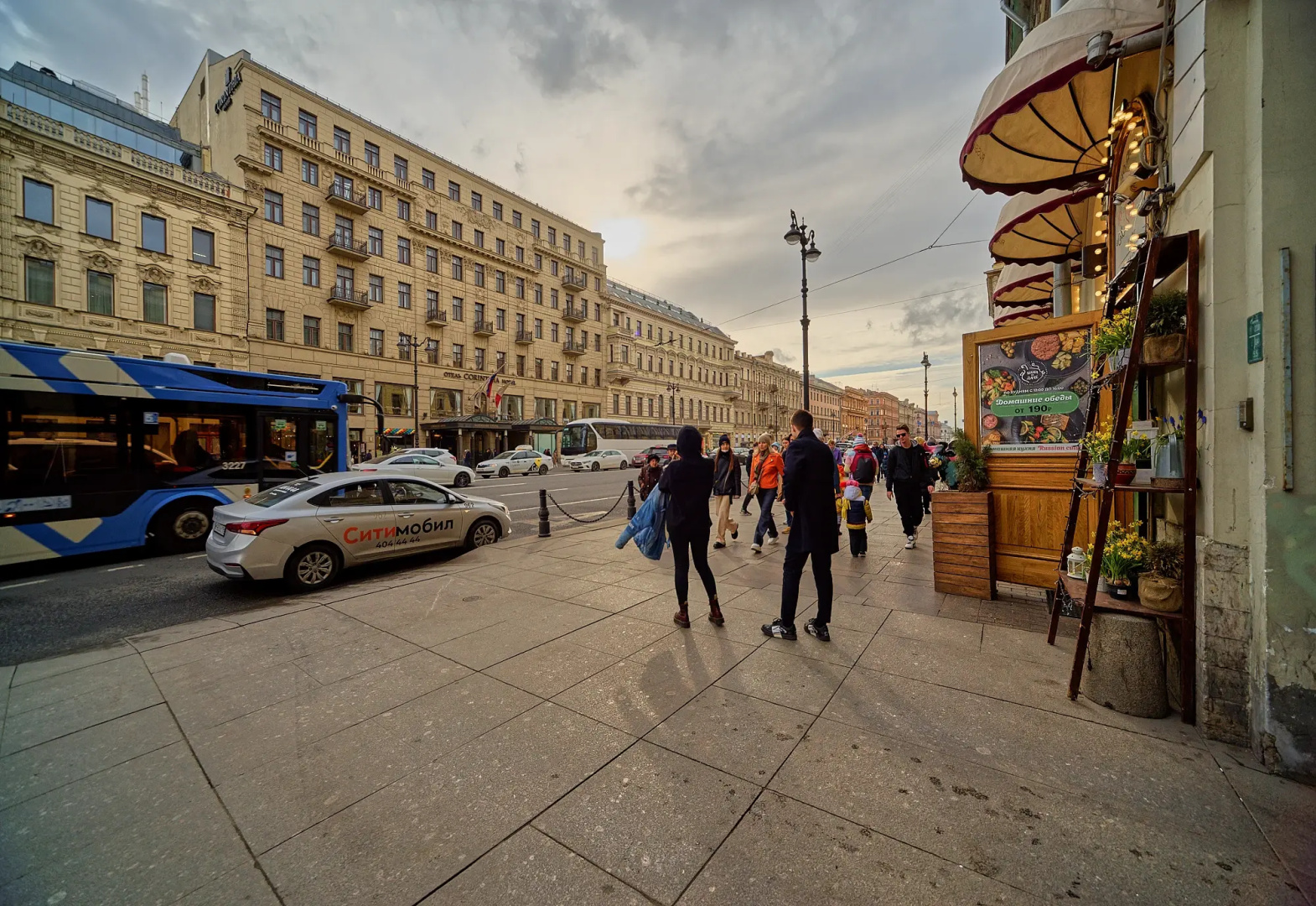 Апартаменты КвартирникN на Невском 88