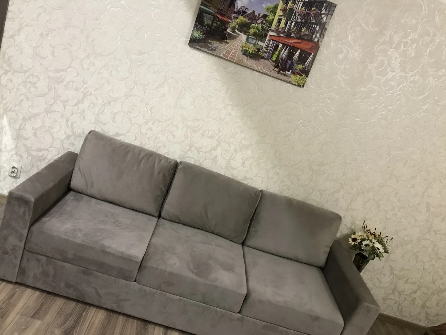 Апартаменты Студия в новостройке на первом этаже