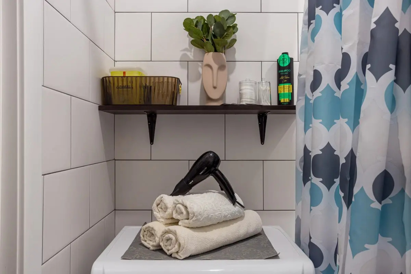 Квартира на Домбайской 10