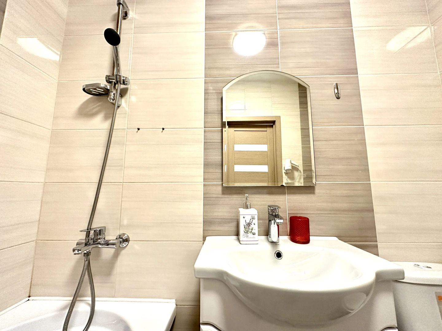 Апартаменты Подснежник с захватывающим видом из окна