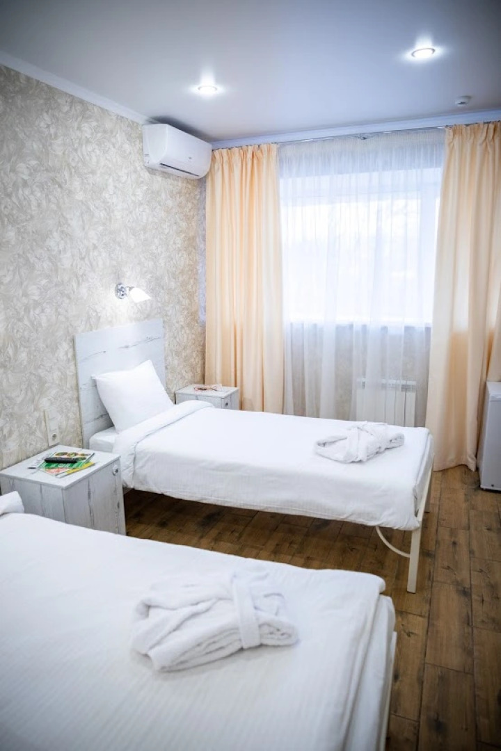 Отель Авангард