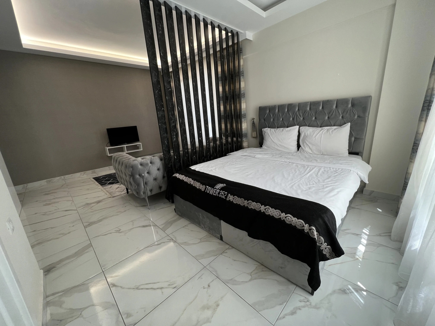 Апартаменты Tower 352