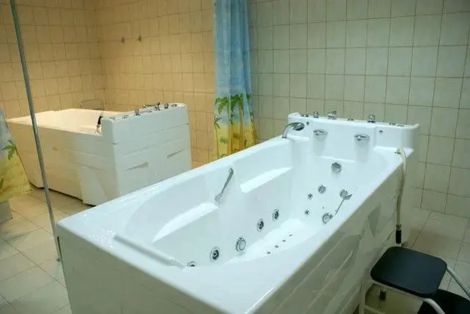 Отель Раушен