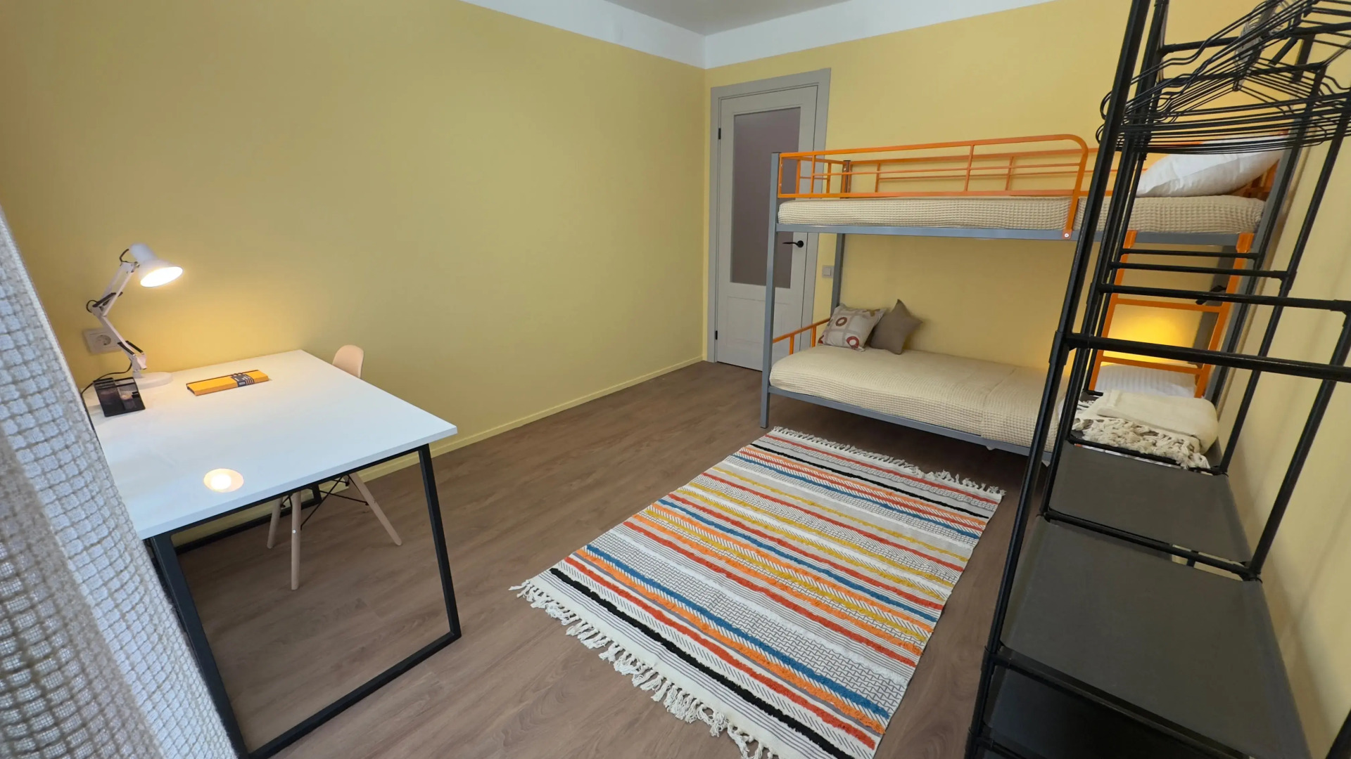 Апартаменты Просторная Двухэтажная