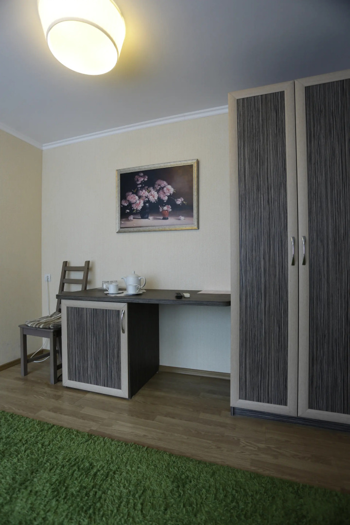 Отель Астра