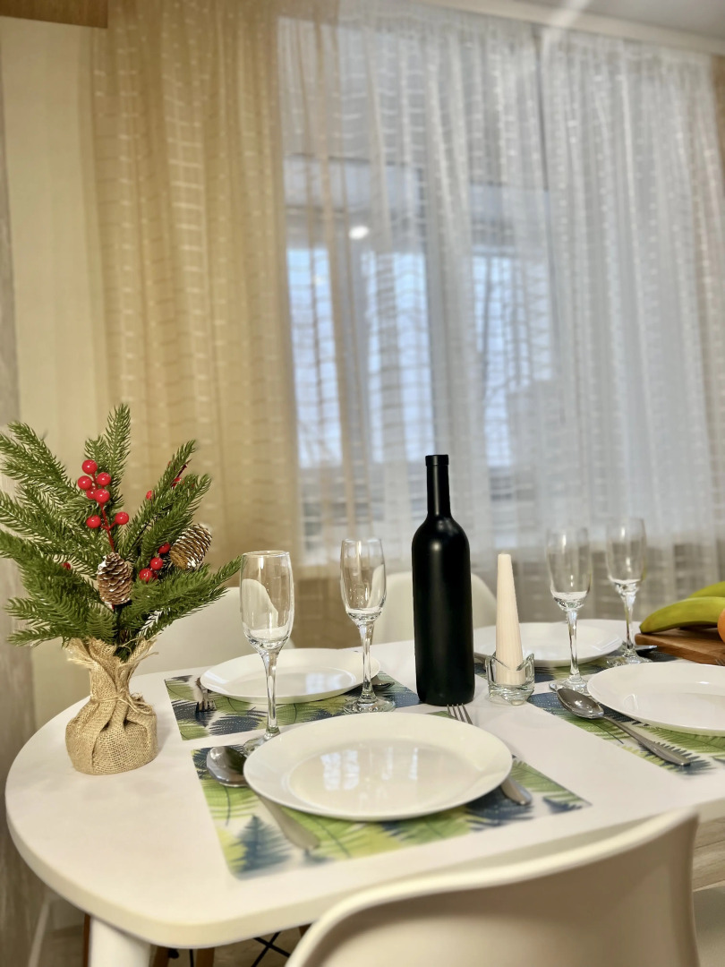 Квартира Двухкомнатная на Айской