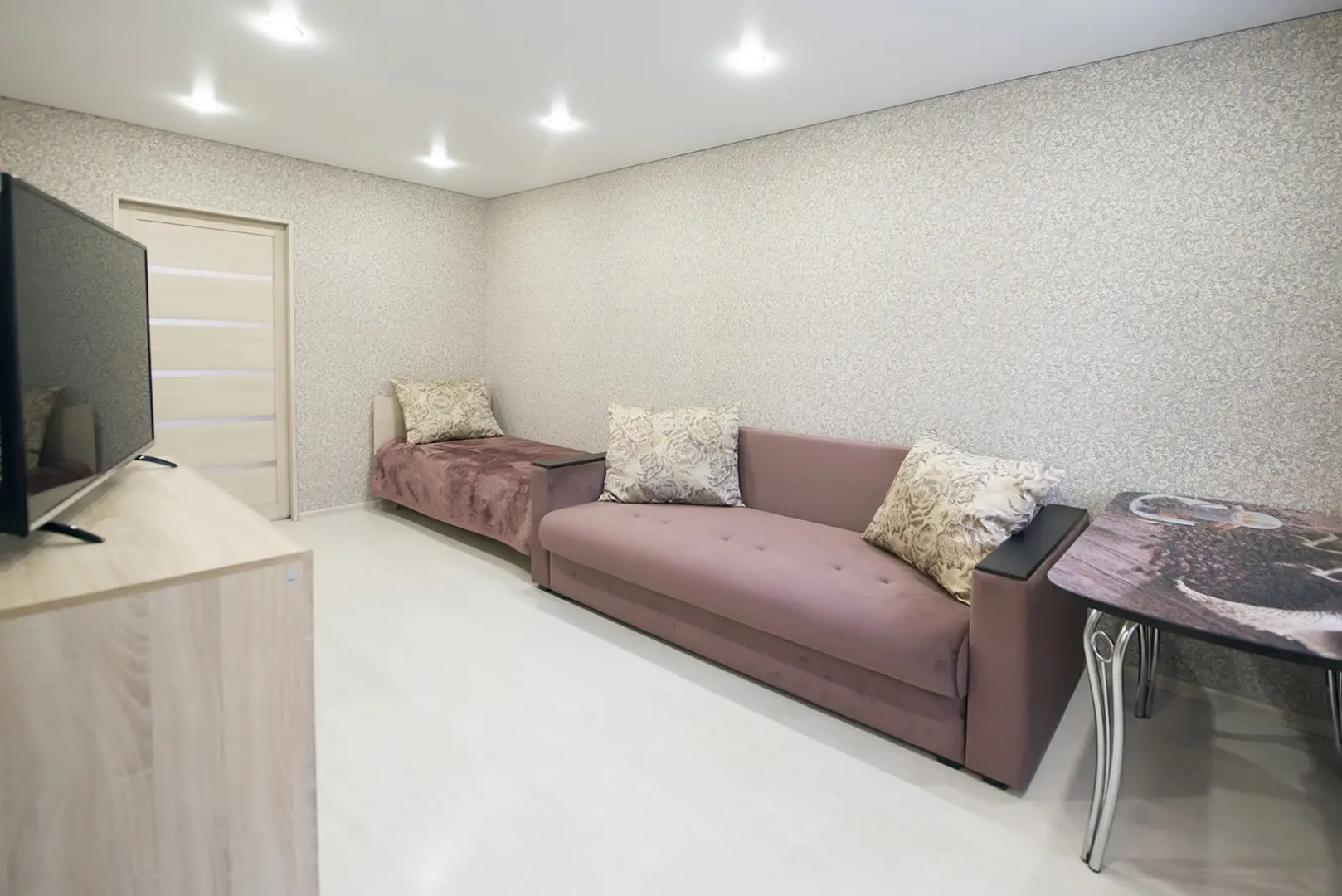 Квартира на Яшина 40 НаСутки35