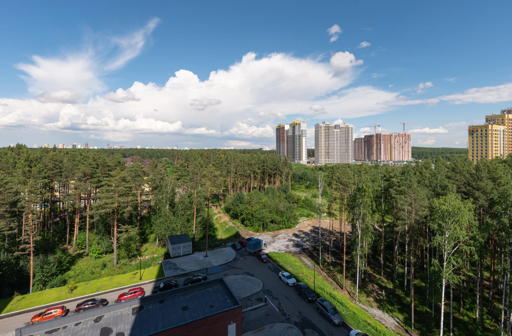 Апартаменты Dayker City Apartments на Краснолесье