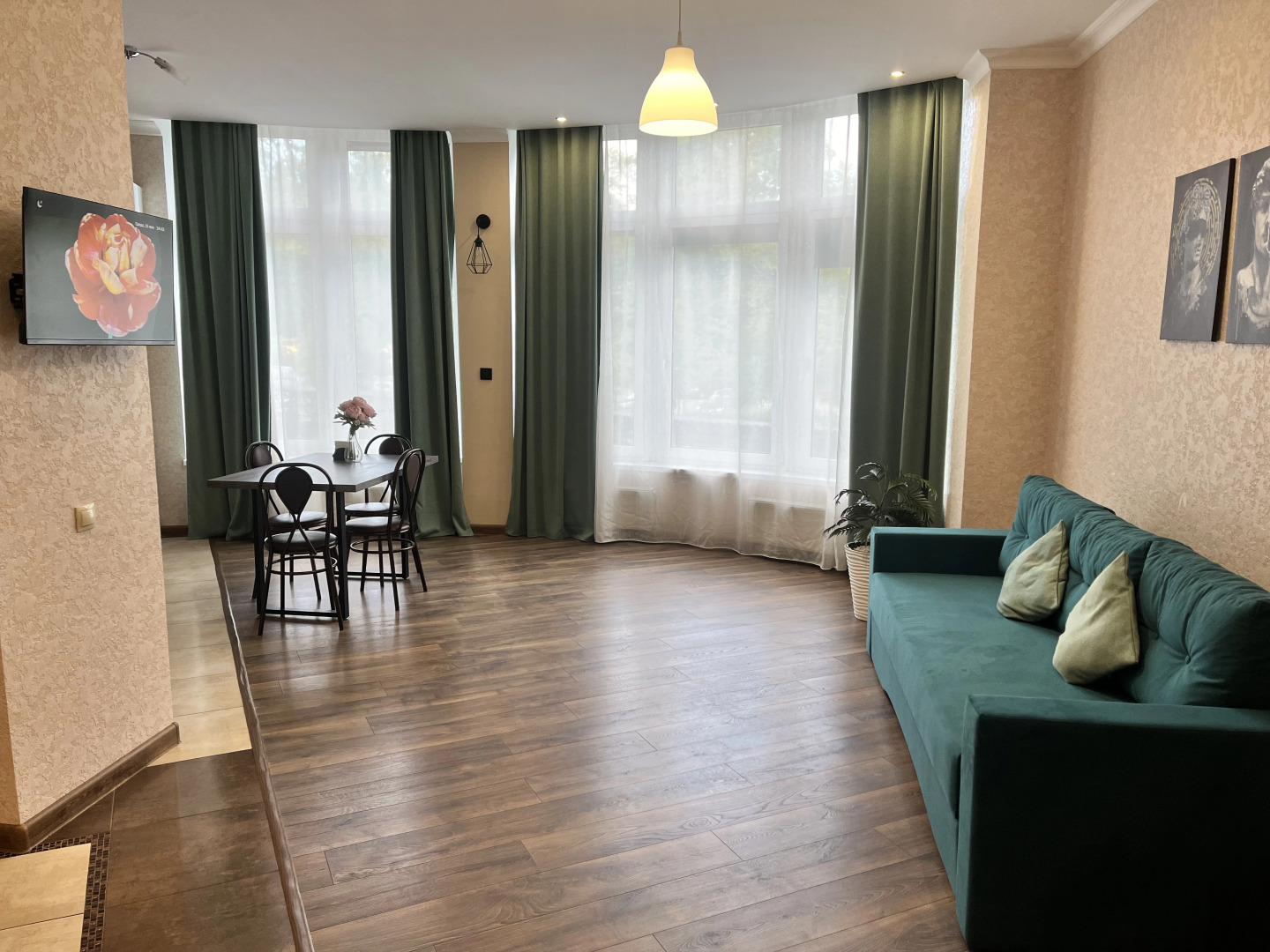 Апартаменты в 100 метрах от КОРОЛЕВСКИХ ВОРОТ КЁНИГСБЕРГА.