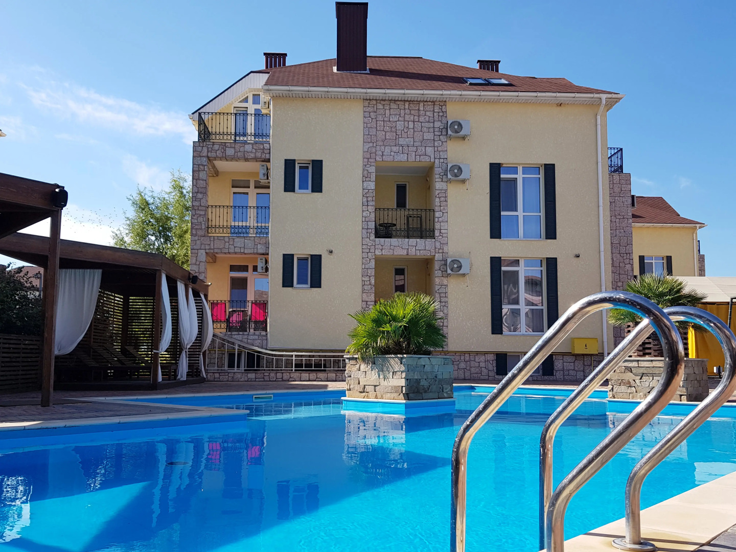 Курортный отель Вилла Корсика