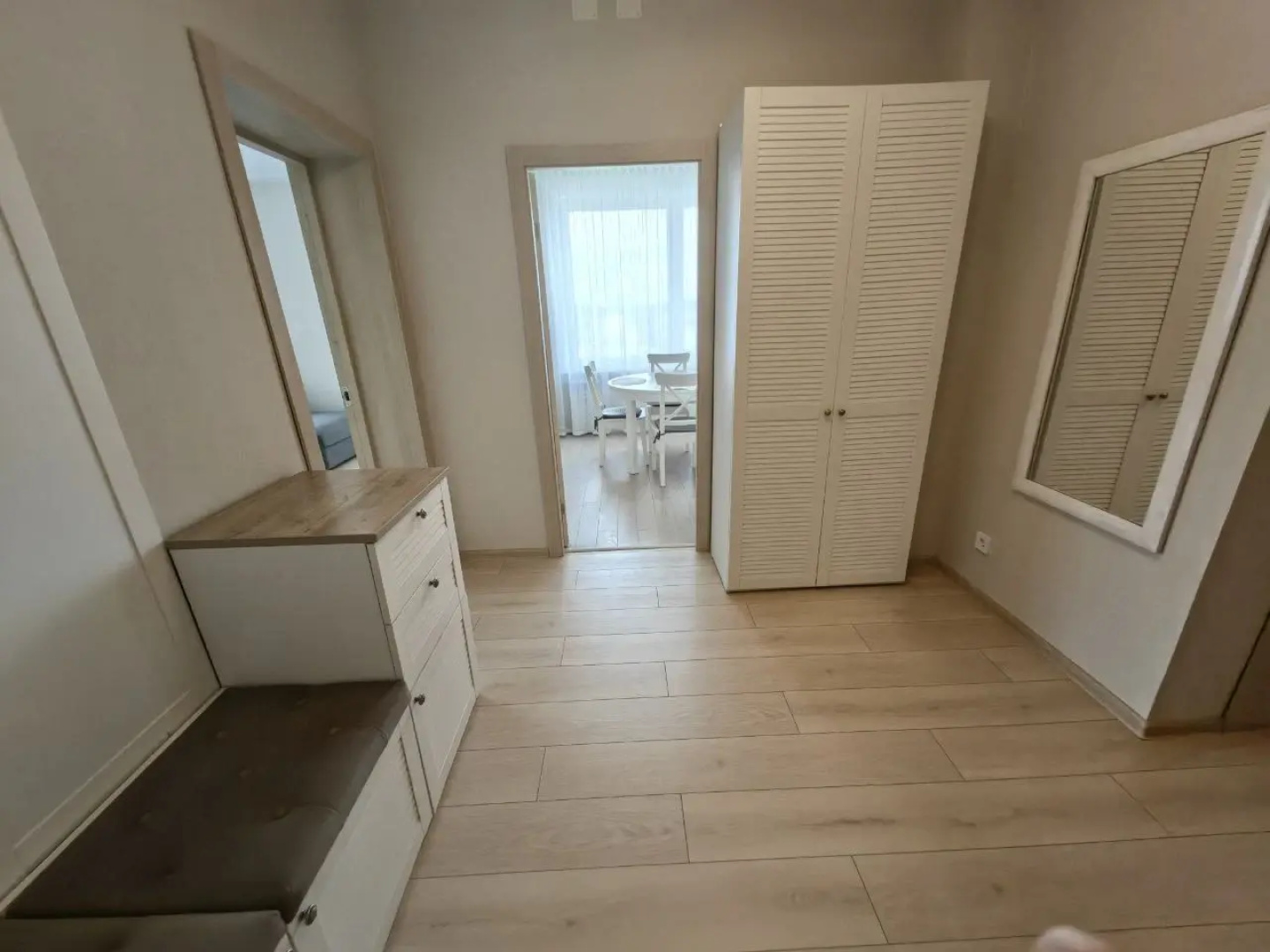 Квартира Krasroom с 3 комнатами в ЖК Параллели