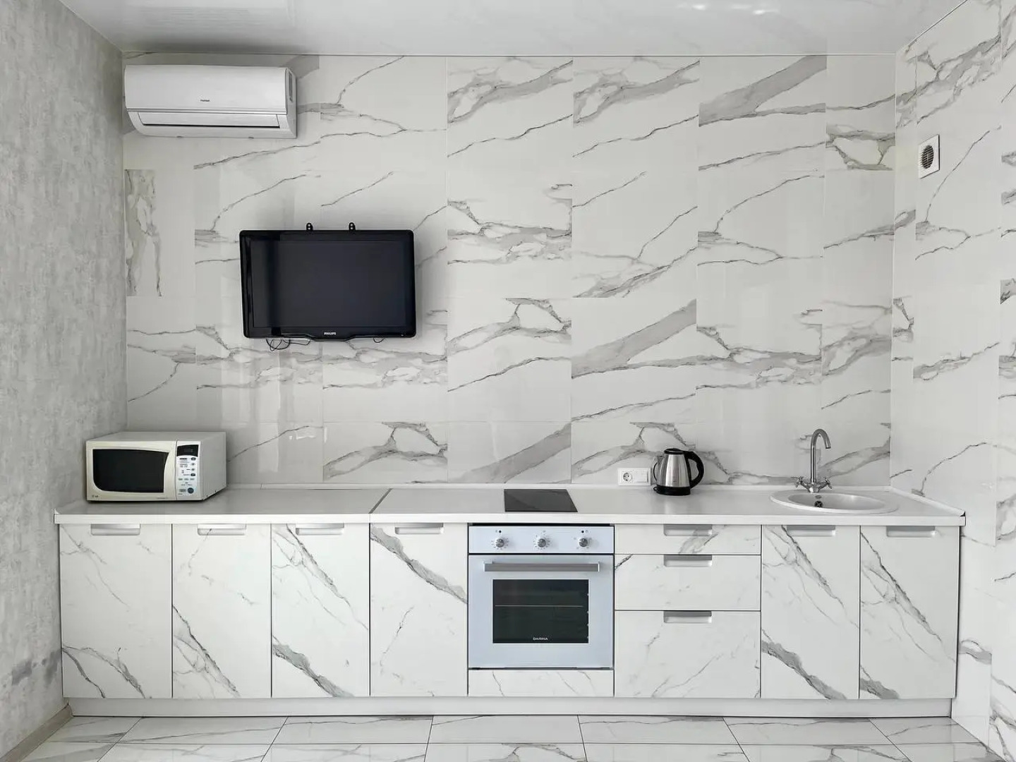 Квартира Мраморная с видом на город в ЖК Панорама