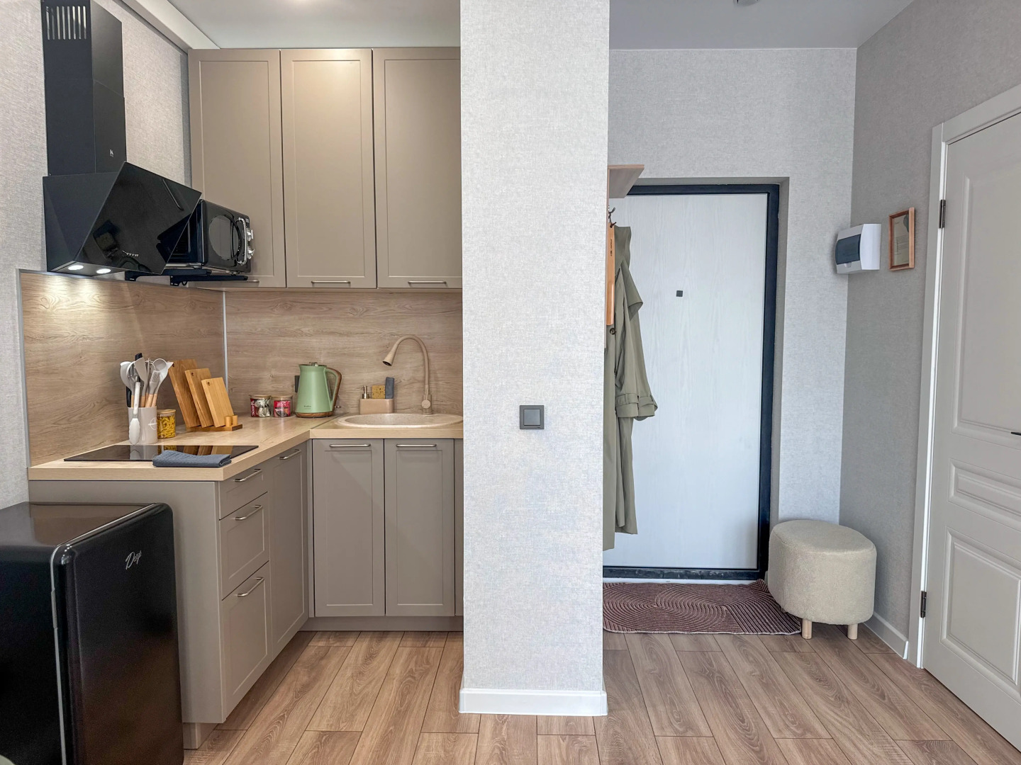 Квартира Грин-стильная дизайнерская в ЖК Самолет