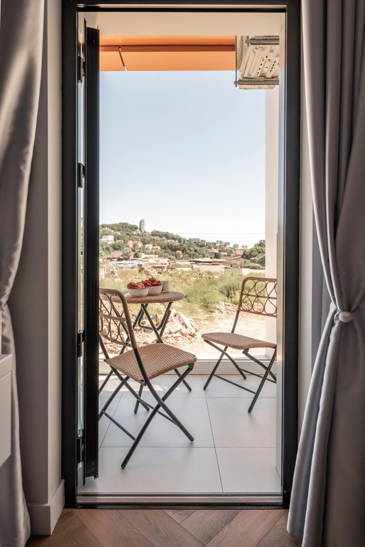 Апартаменты MyhomeYourhome на Яна Фабрициуса 64