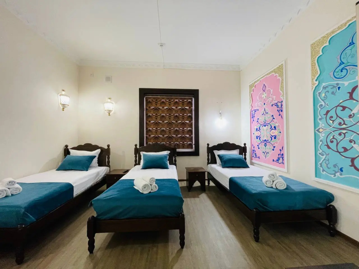 Отель Jumadaler Дворец Эмира в старом городе 300 м. до достопримечательностей