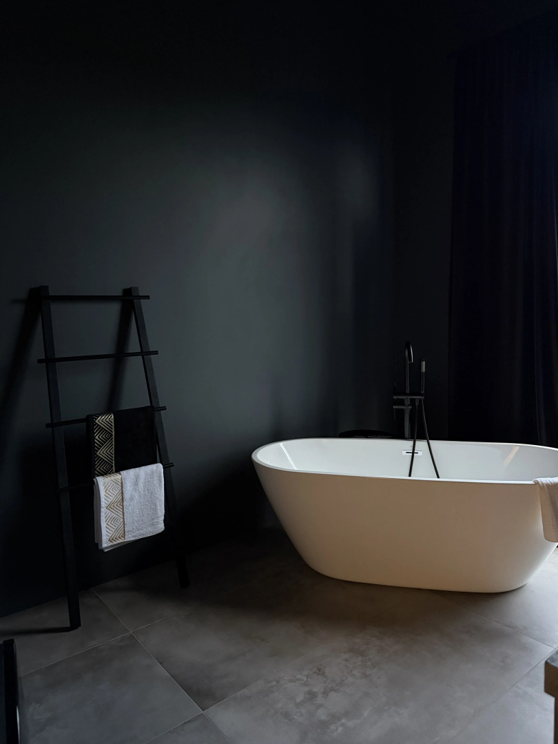 Шале Дизайнерский с Видом на Монастырь