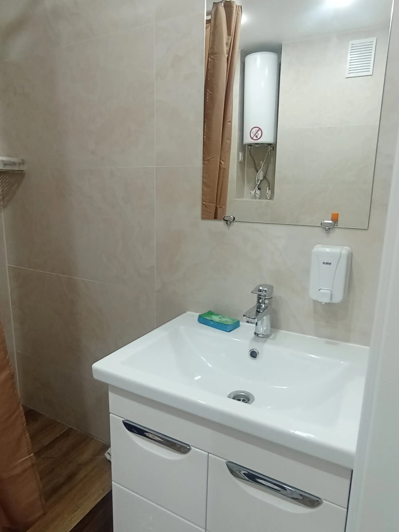 Квартира двухкомнатные апартаменты возле Кремля, недалеко ДС Кристал