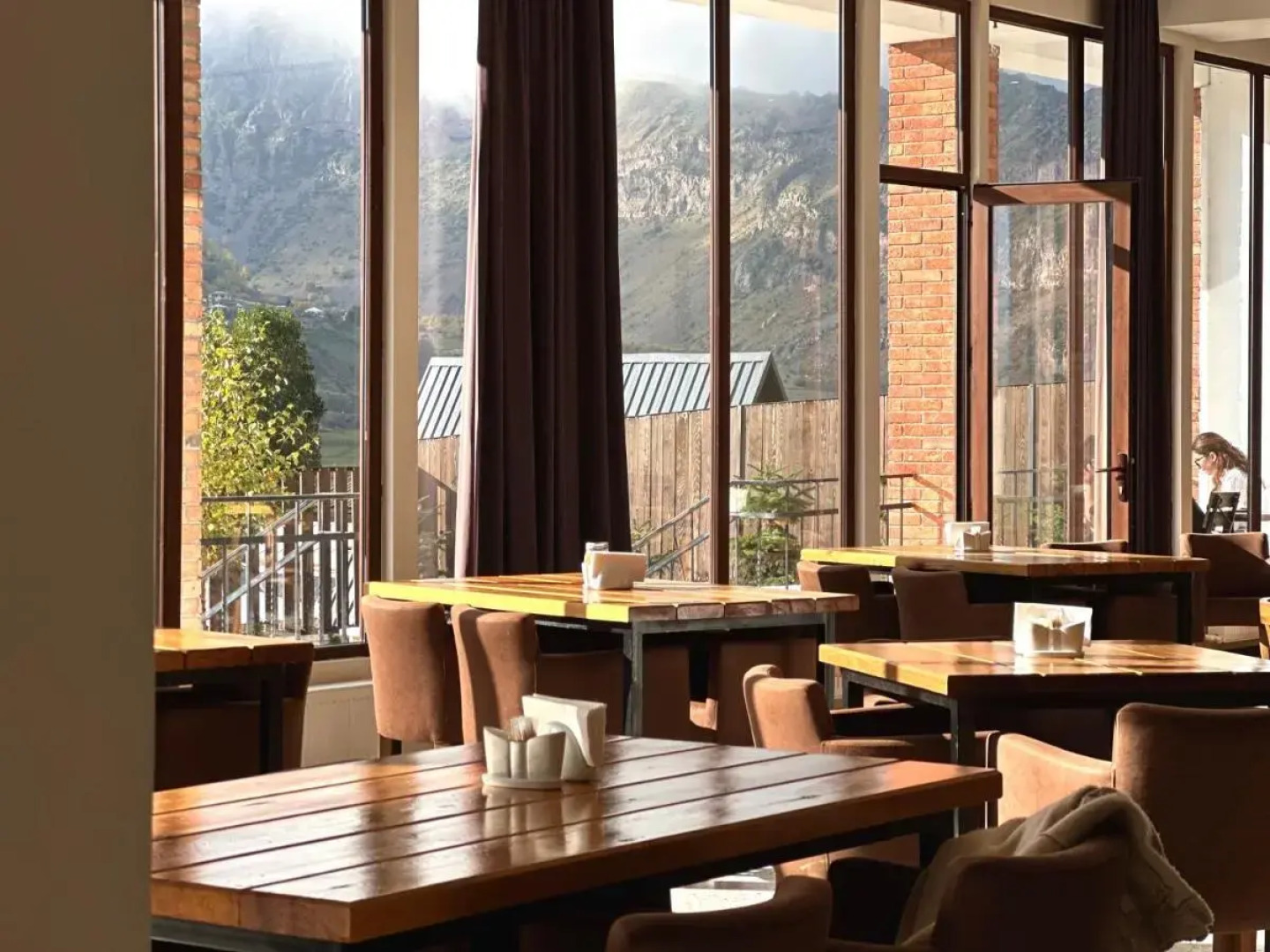 Отель Mountain House Kazbegi