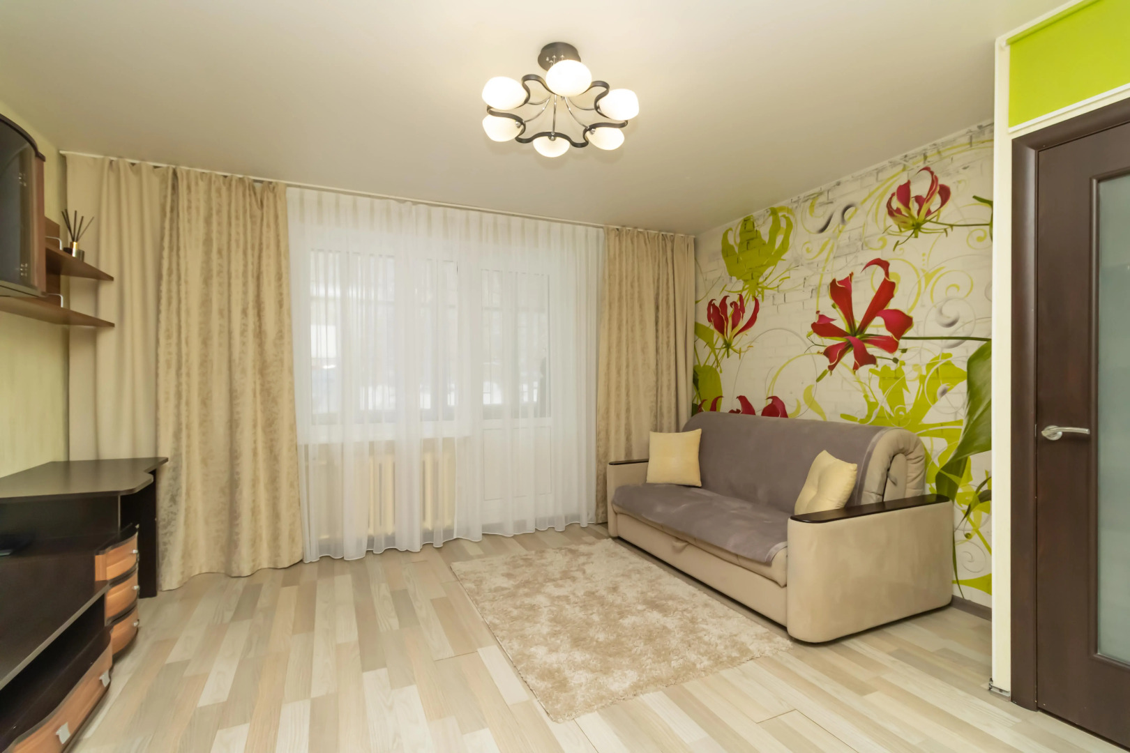 Апартаменты на Комарова 133а