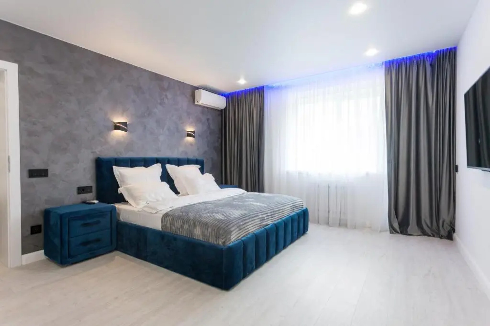 Апартаменты Трёхкомнатный Люкс, центр, площадь Победы, Черняховского 10А, Колибри#10А