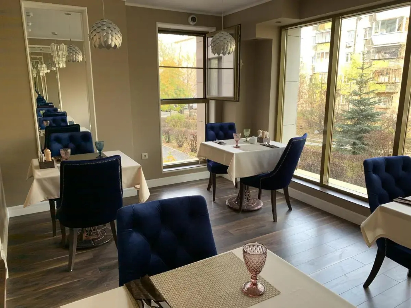 Отель Комильфо