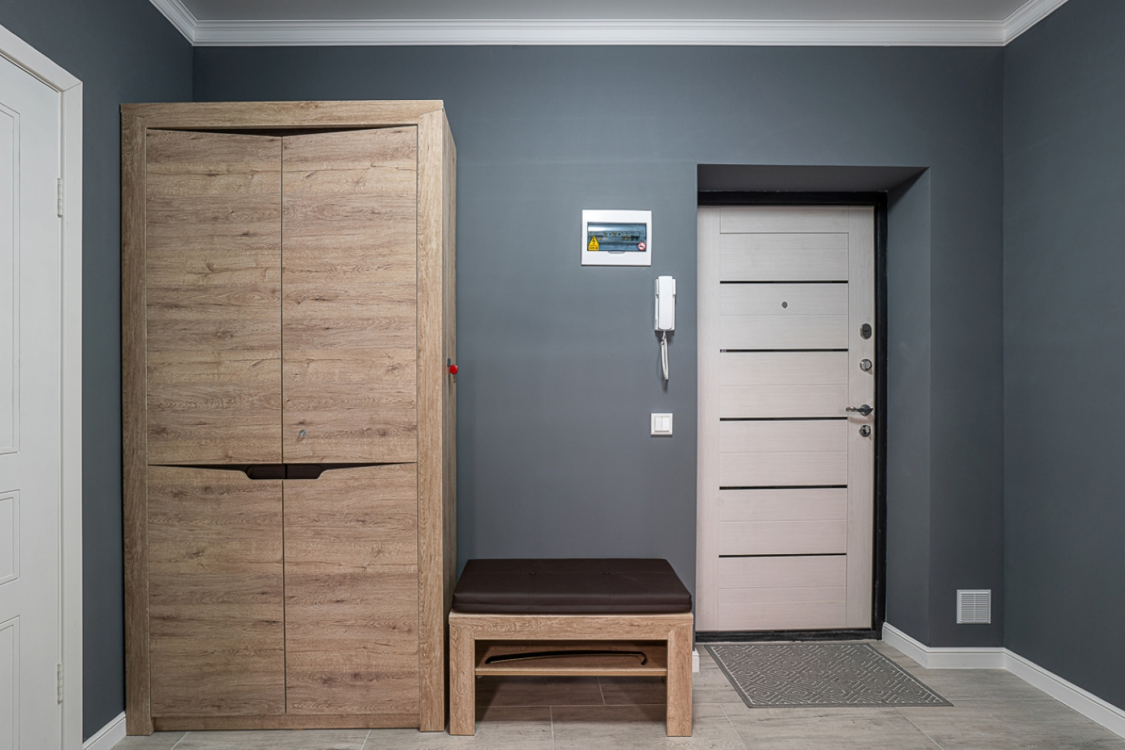 Апартаменты Чёрное дерево 2.0