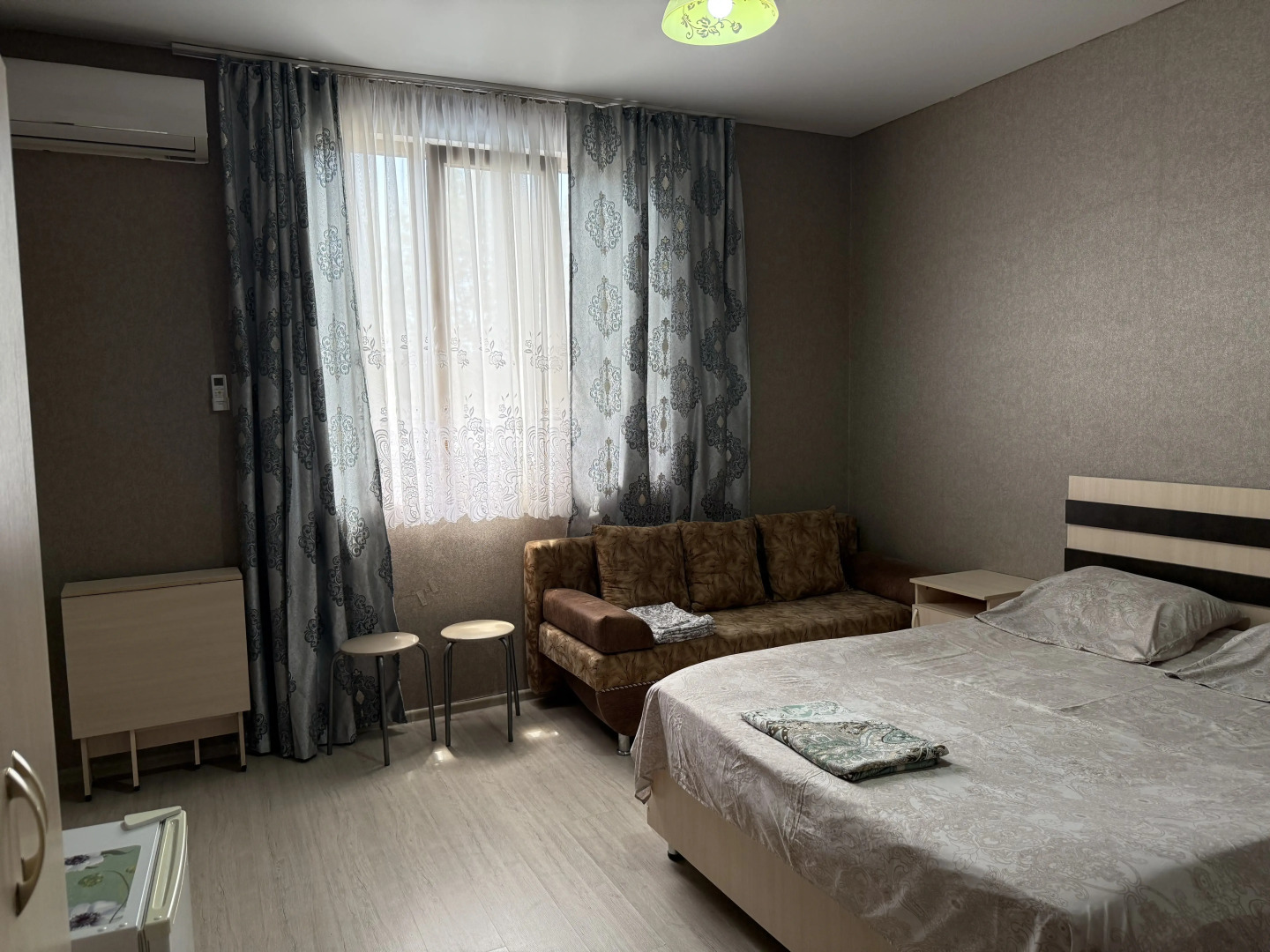 Меблированные комнаты в Гостевом Доме Адуней