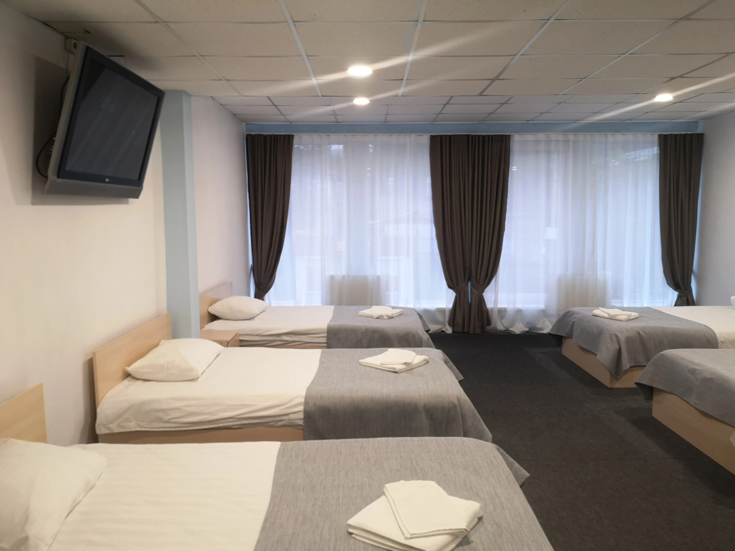 Отель Космос