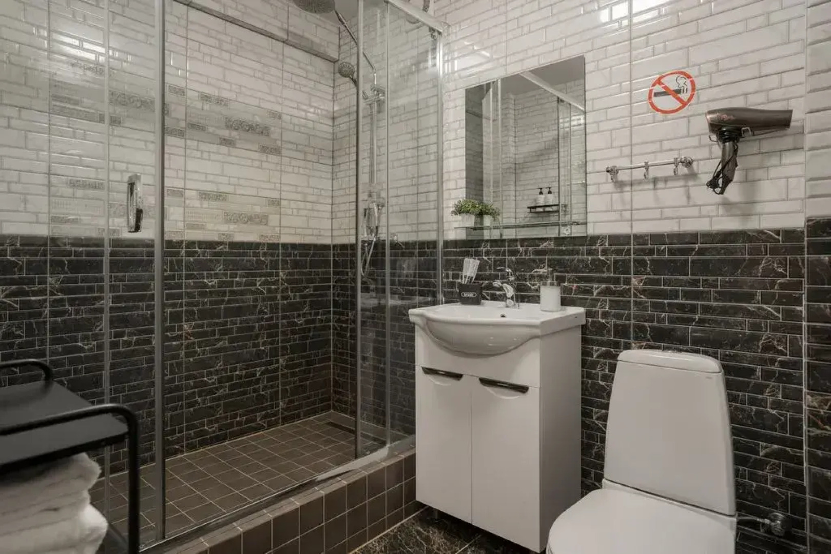 Апартаменты Granada Шикарная студия в самом центре микрорайона ГГМ