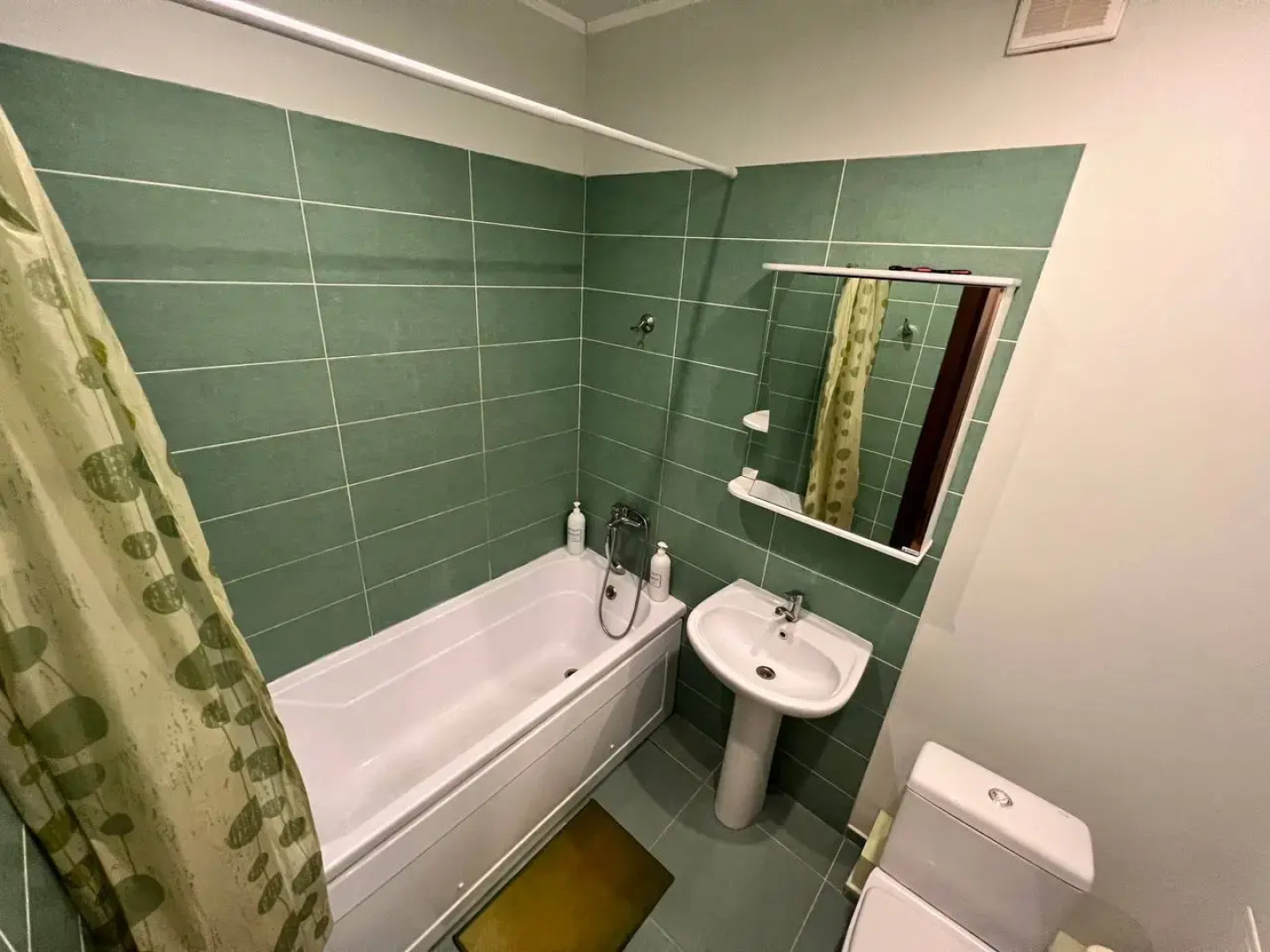 Апартаменты 2кв Восточный Суходольская 14