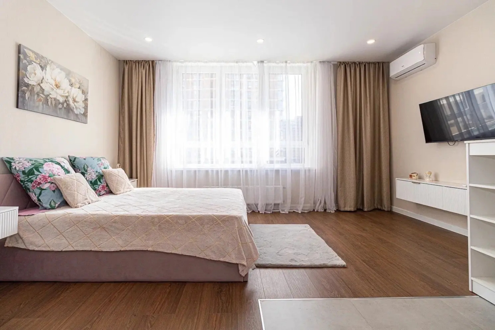 Апартаменты Дизайнерская Студия в ЖК Самолет