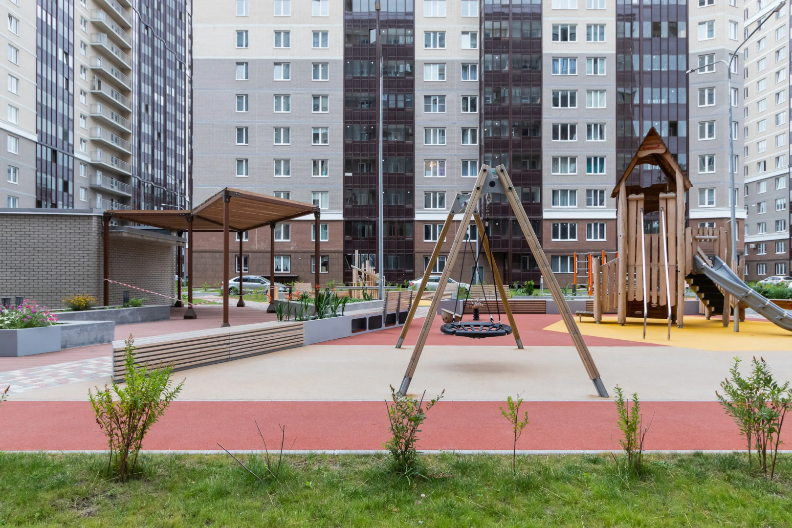 Квартира RoomyRoom Emerald