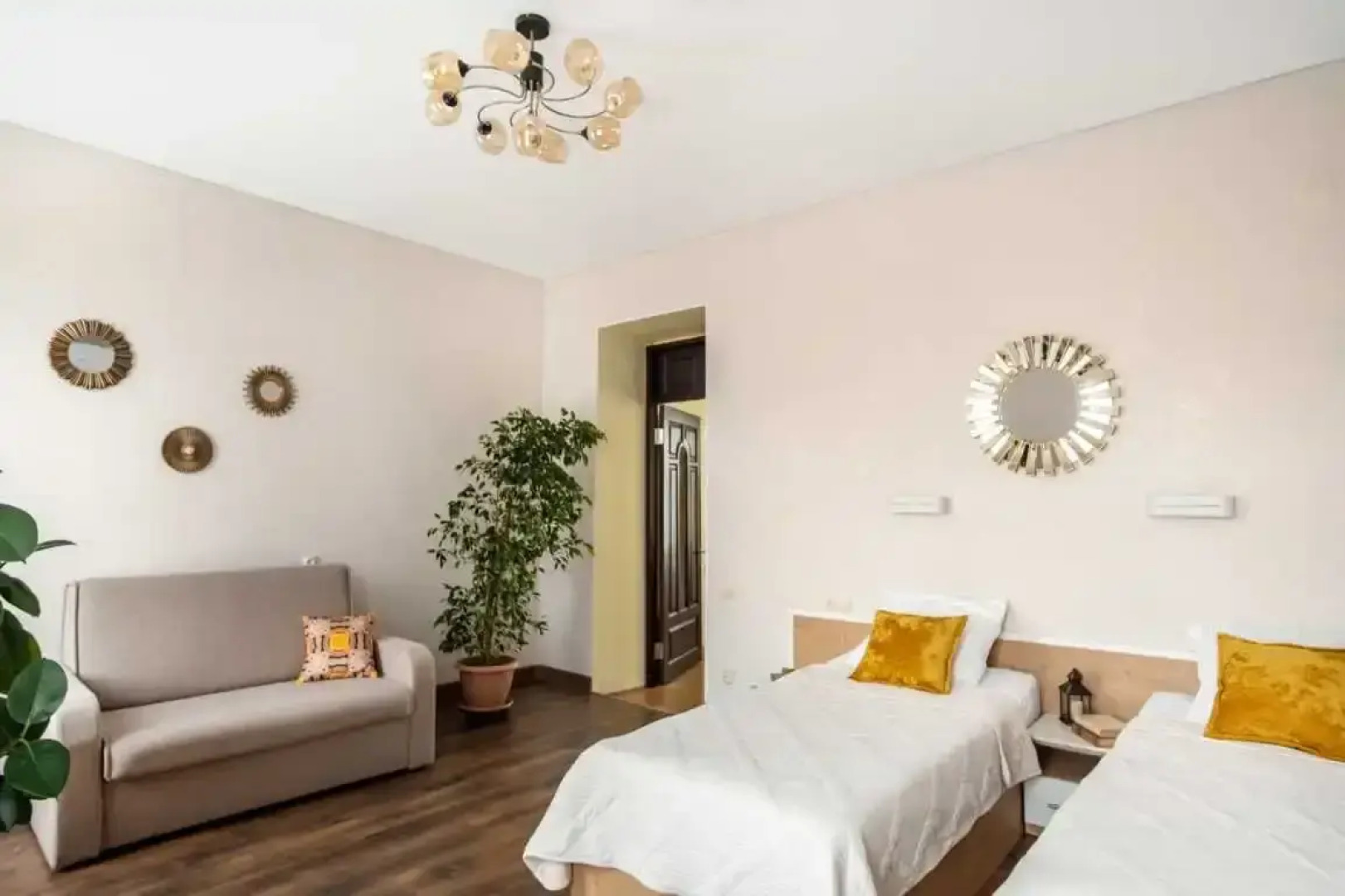 Квартира c Двумя Раздельными Спальнями и Балконом от Piligrim KMV