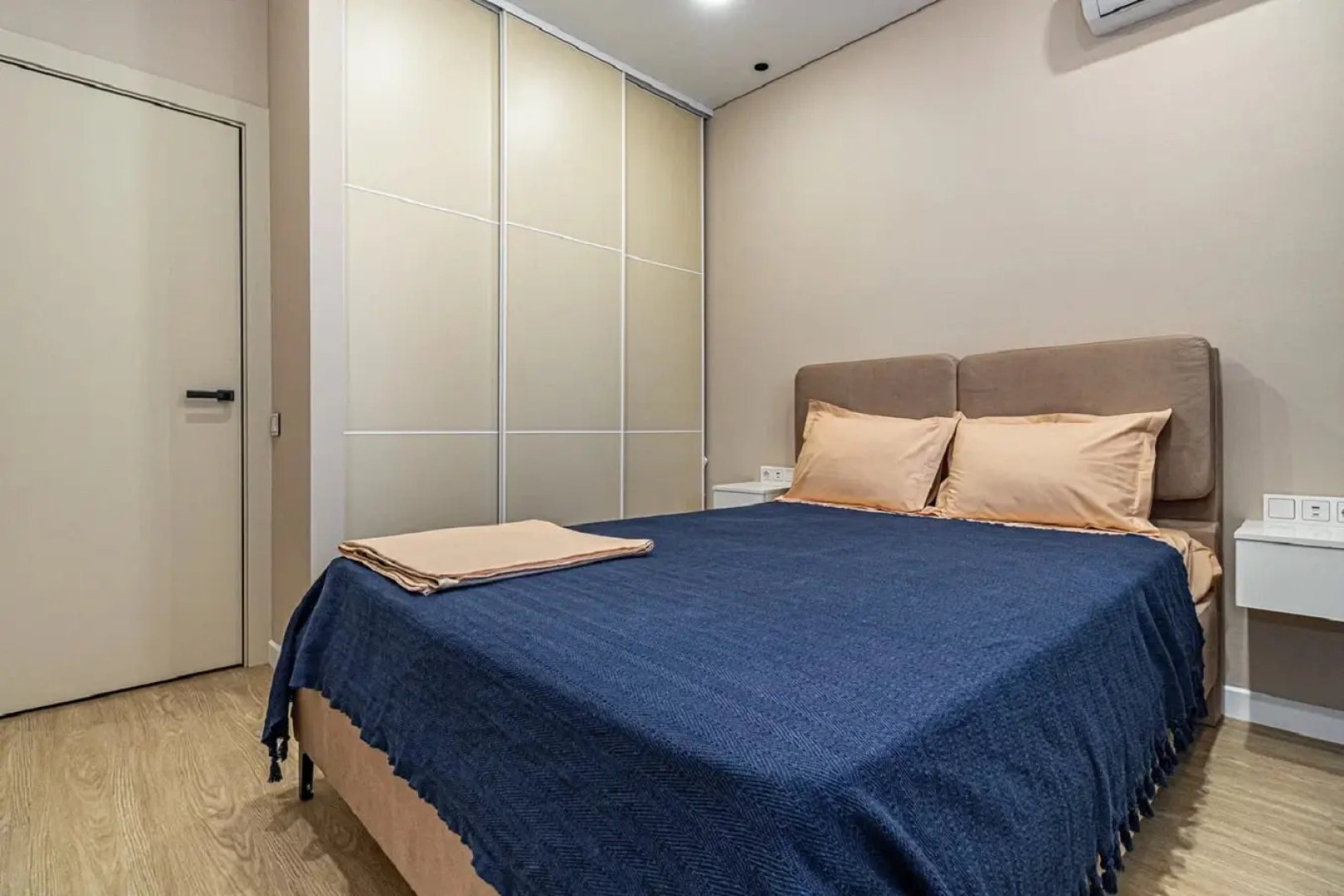 Апартаменты Люкс 1-ком в ЖК Самолет