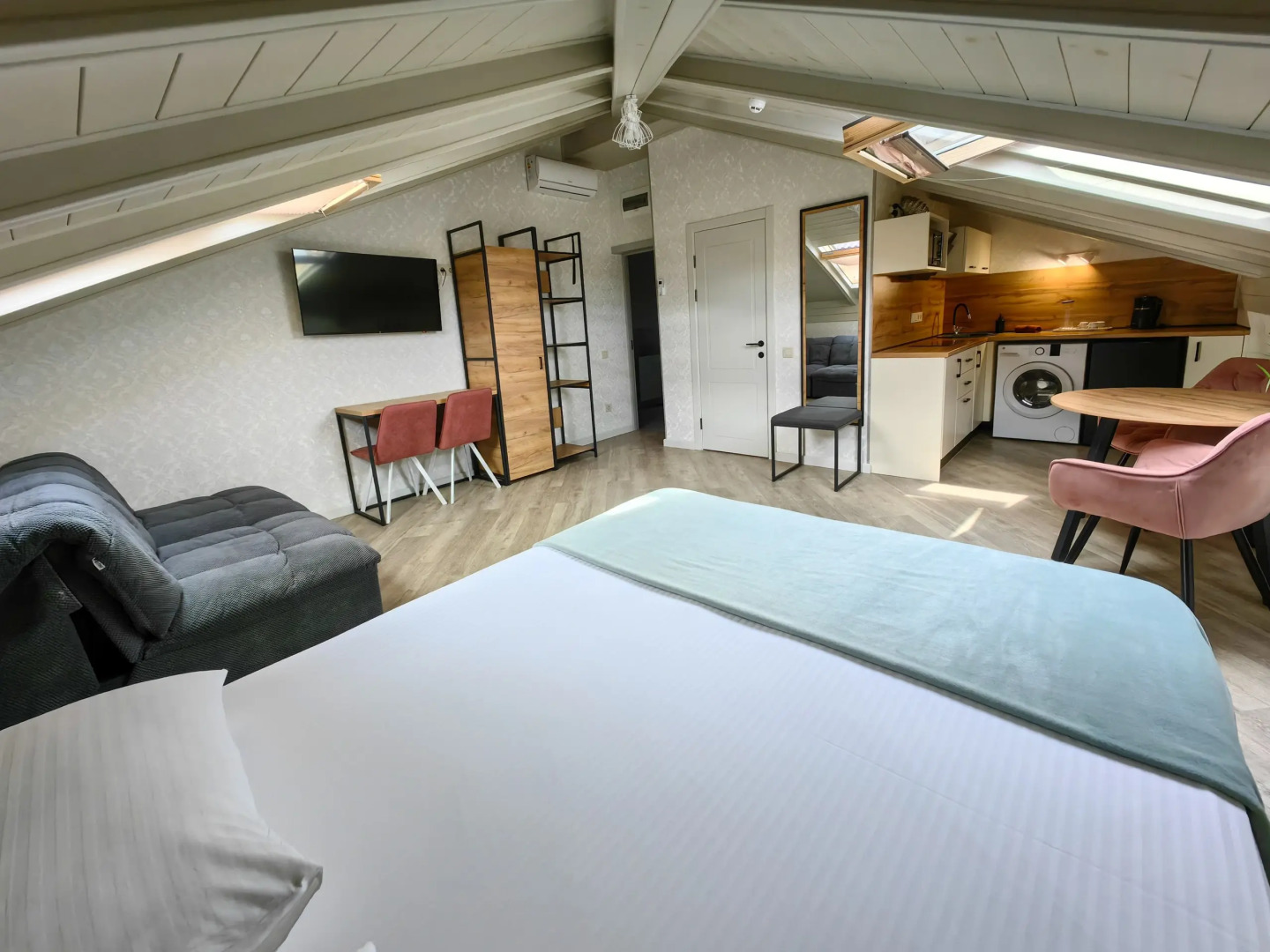 Меблированные комнаты Лалеби