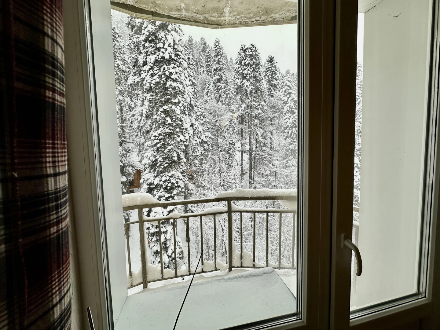 Квартира на Аланской, 25 "Трехкомнатные"