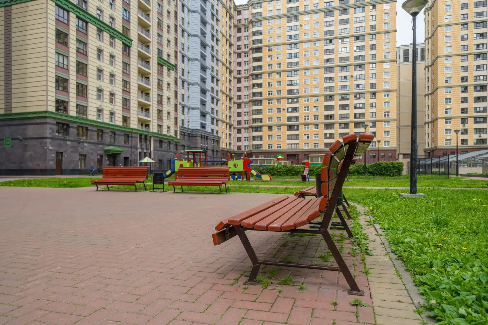 Апартаменты у метро в центре