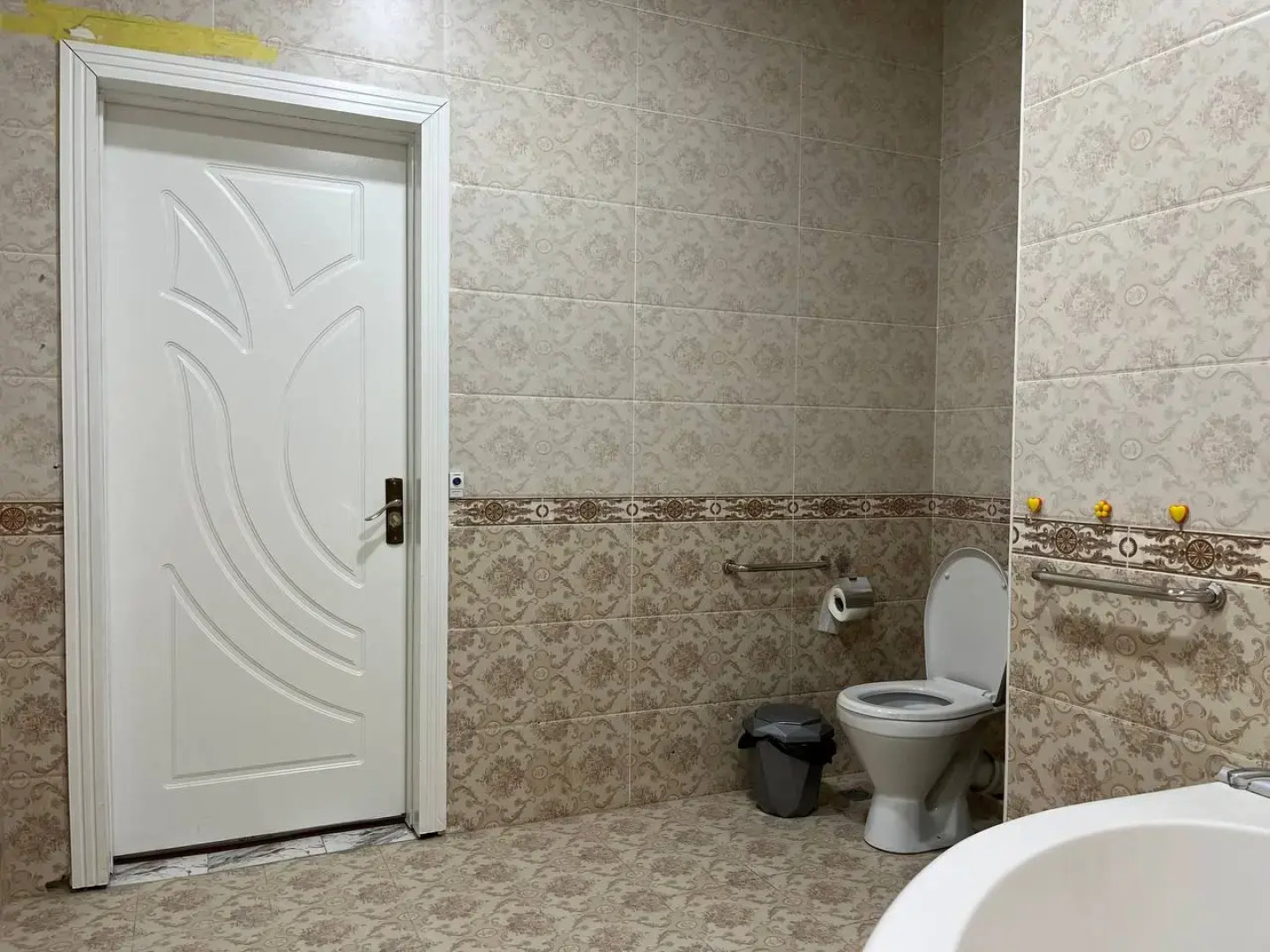 Отель HOME ALONE