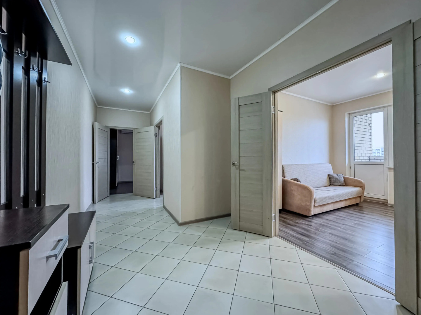 Квартира Green FOX двухкомнатная очень просторная