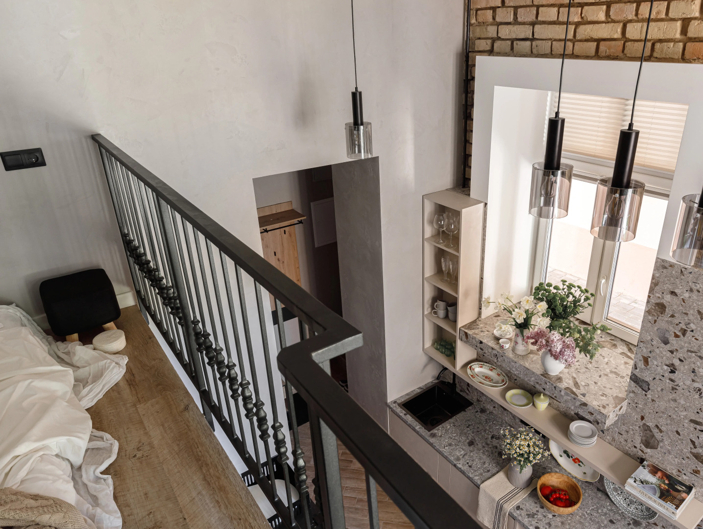 Квартира Двухуровневая Студия в Центре с Сауной