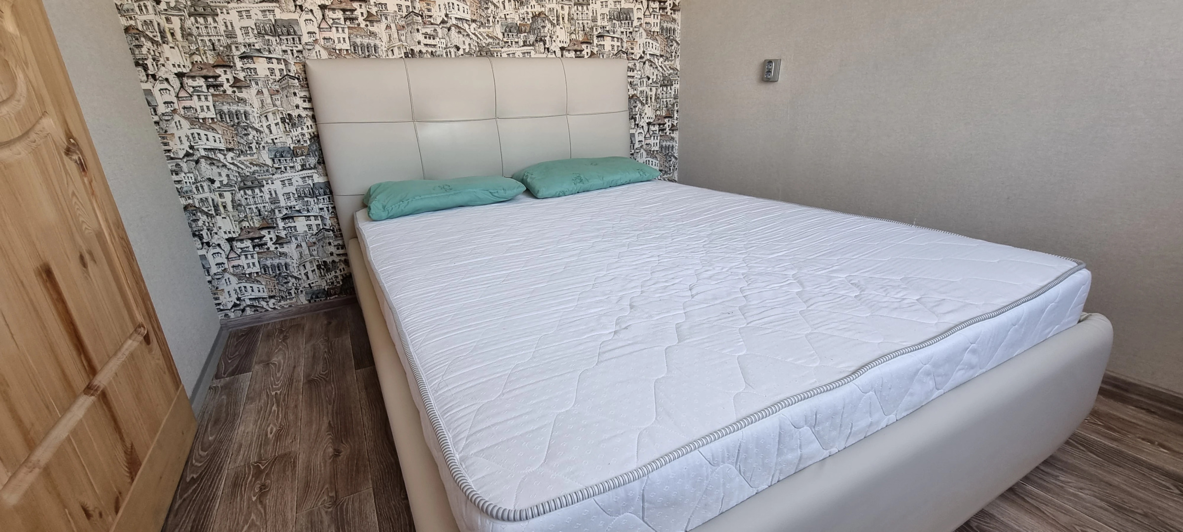 Апартаменты трёхкомнатные N14 в центре