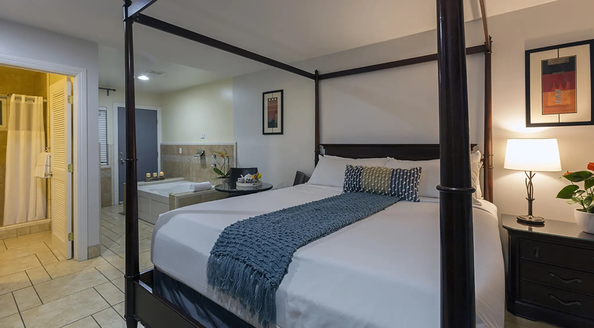 Отель The Lodge at Blue Lakes