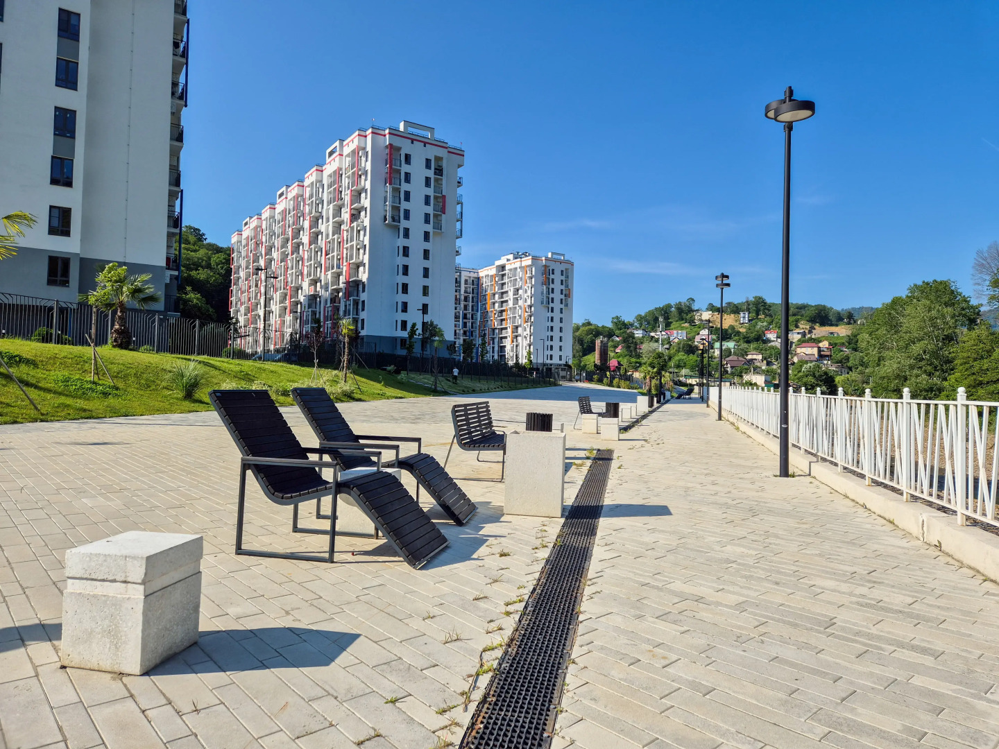 Квартира с Балконом в Одном из Самых Зеленых Районов Сочи