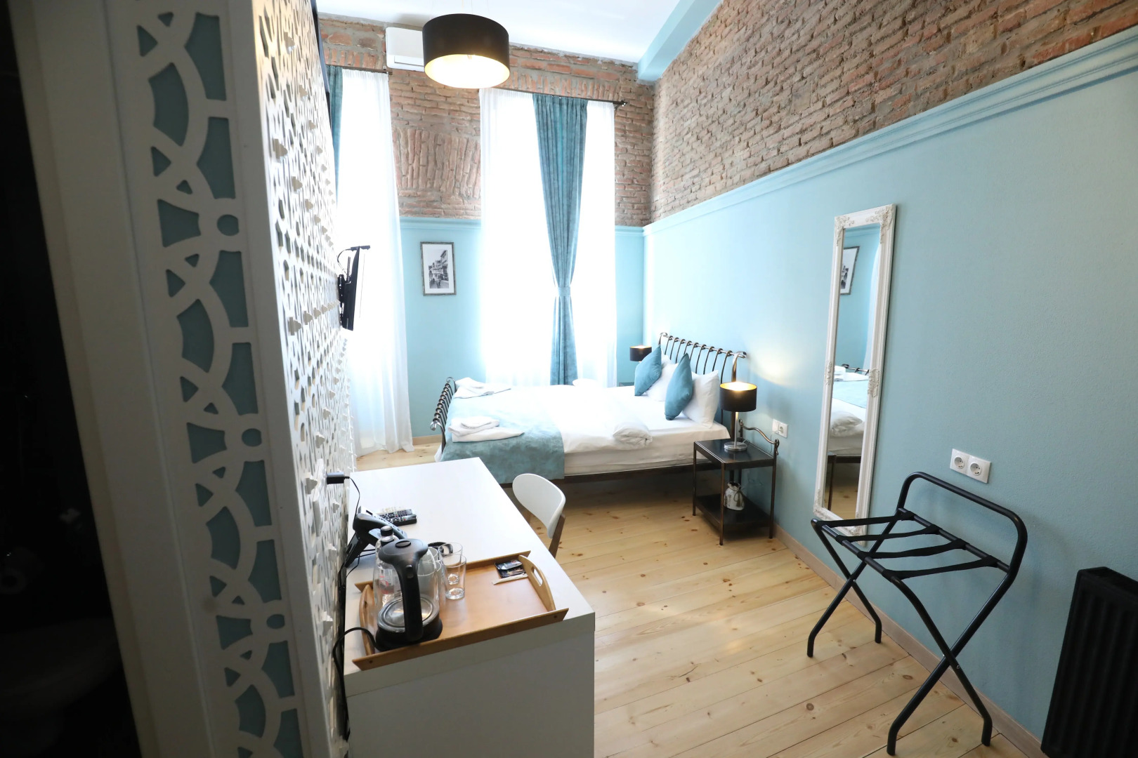 Отель История Тбилиси