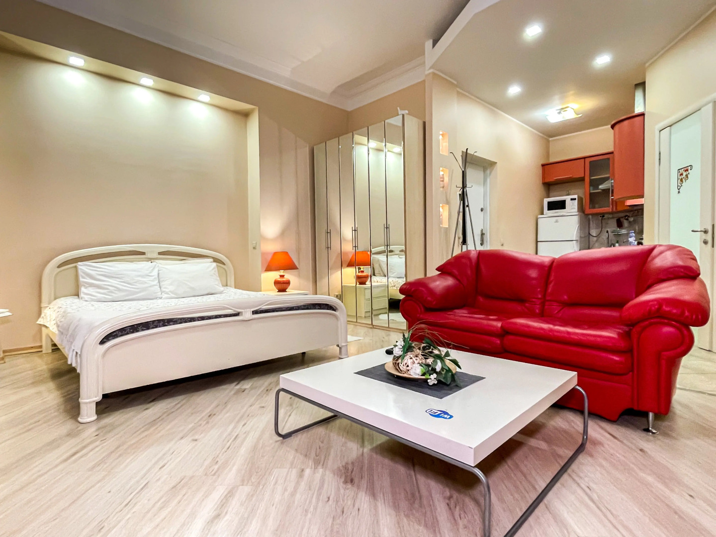 Апартаменты Элегантная Студия Рядом с Метро